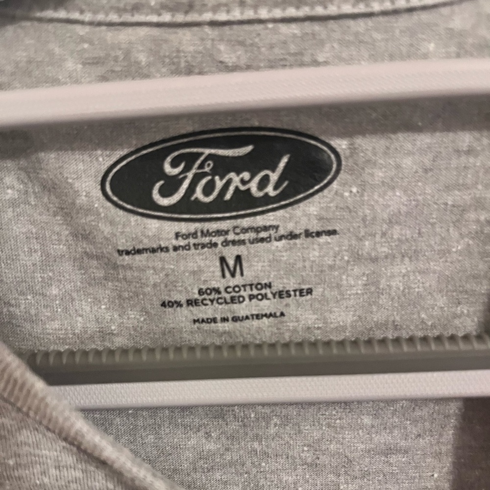 Ford Motor Company Ford Bronco Graphic Print Short Sleeve T-Shirt. Med. - Picture 3 of 12